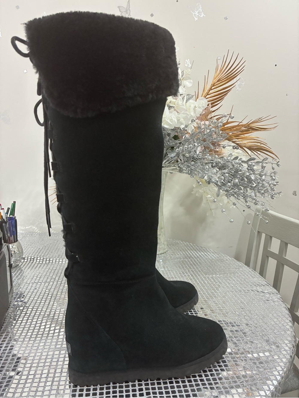 ❤️UGG❤️UGG❤️Over the Knee
Classic Femme OTK Lace UP
Wedge Heel Boots 9